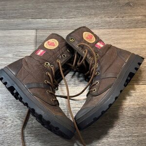 Palladium Brown High-Top Boots woman’s 7.5 (s122)